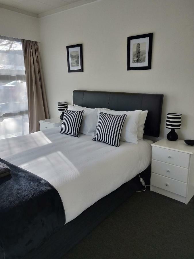 Clyde Apartments Extérieur photo